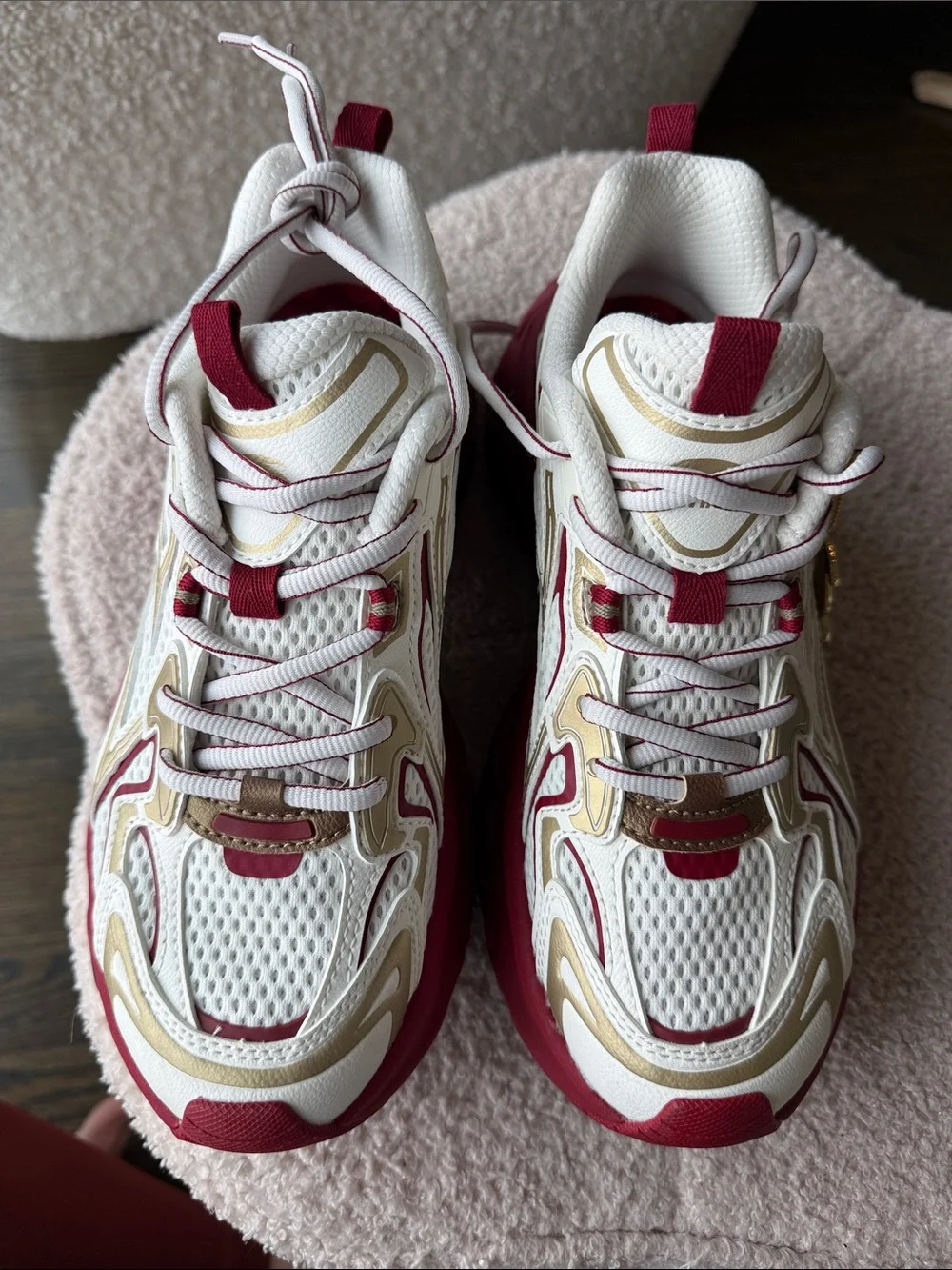 Anta Women’s Lunar New Year Sneakers Red & Cream size 7 New No Box